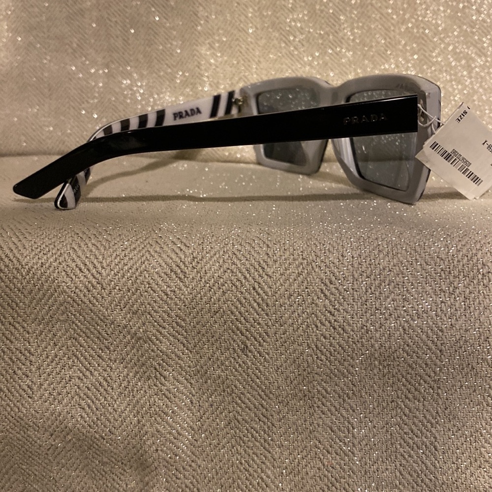 Prada Sunglasses - Picture 6 of 9